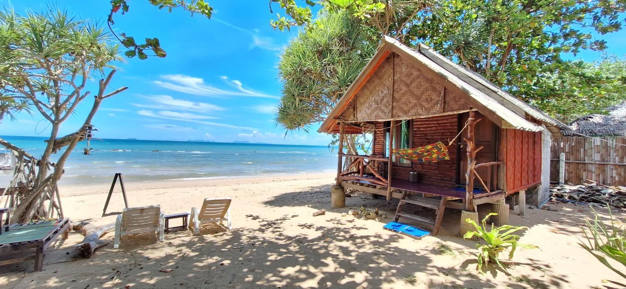 Breizh Cape Beach Bungalows Ko Lanta Екстериор снимка