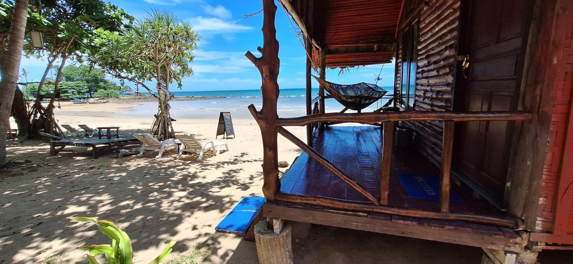 Breizh Cape Beach Bungalows Ko Lanta Екстериор снимка