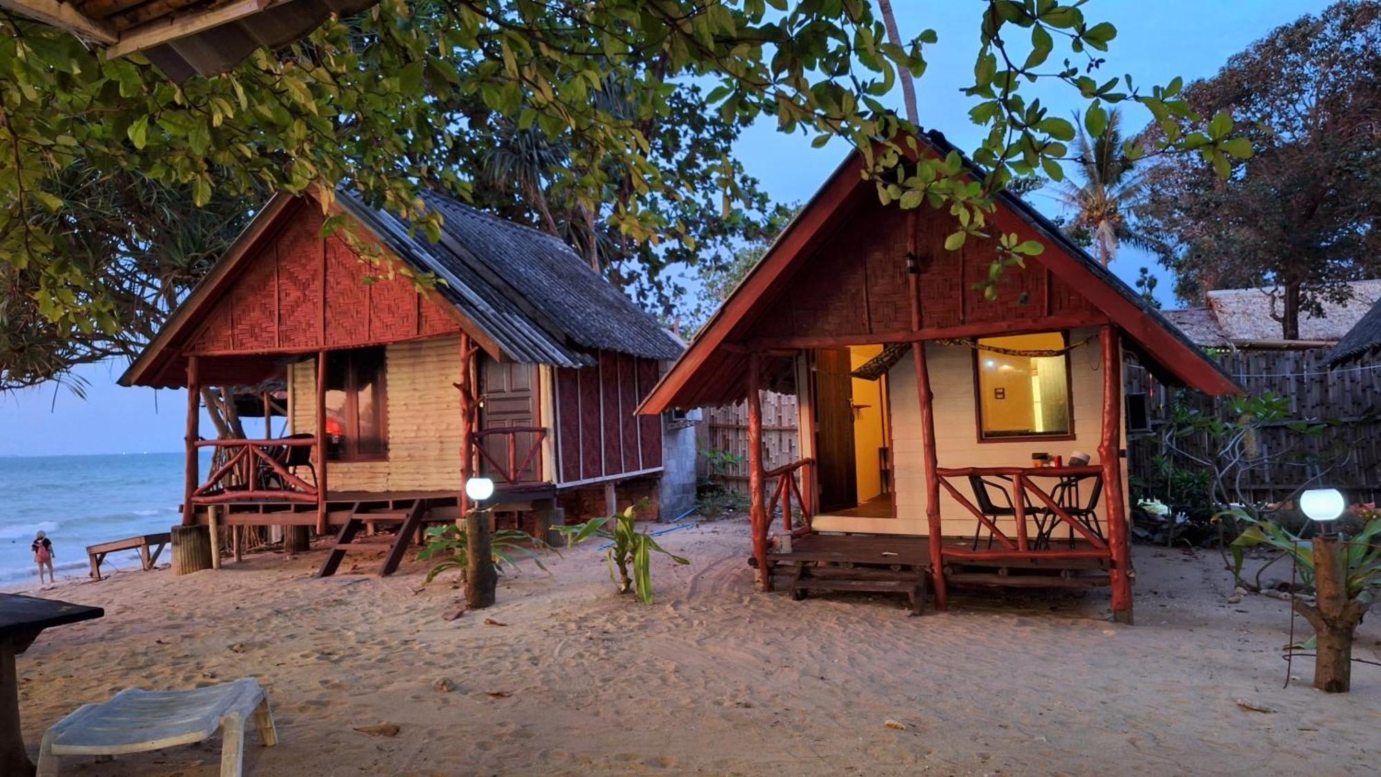 Breizh Cape Beach Bungalows Ko Lanta Екстериор снимка
